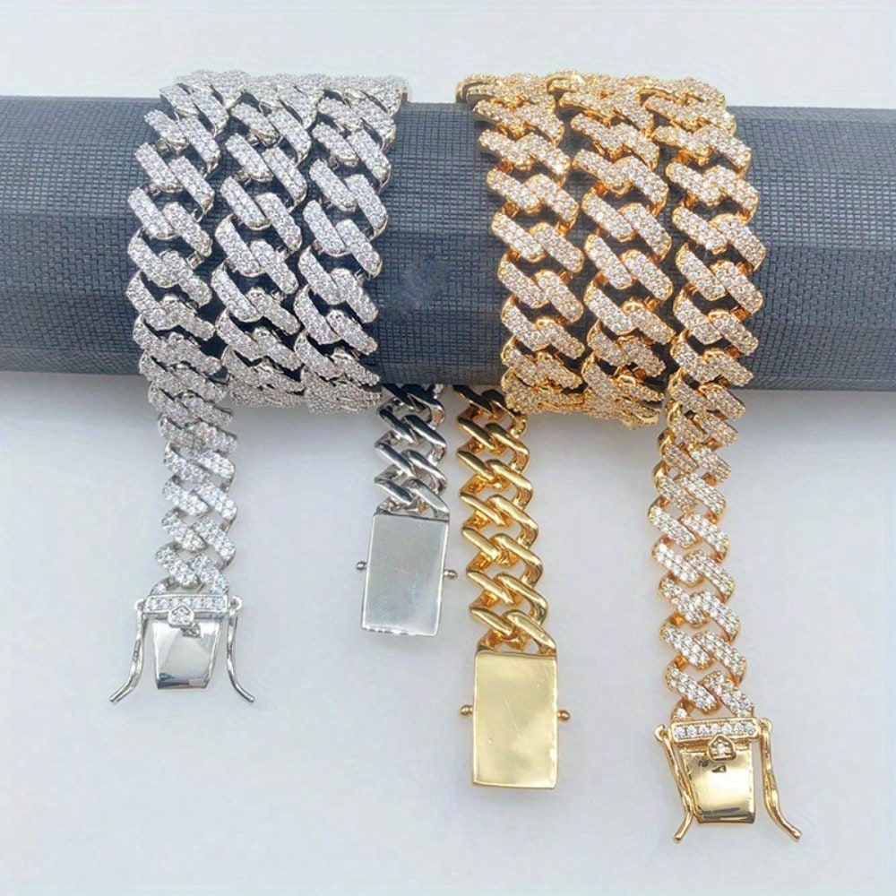 ropean And American New  Fashion Hip-Hop Men's Necklace Pendant Light Luxury Jewelry